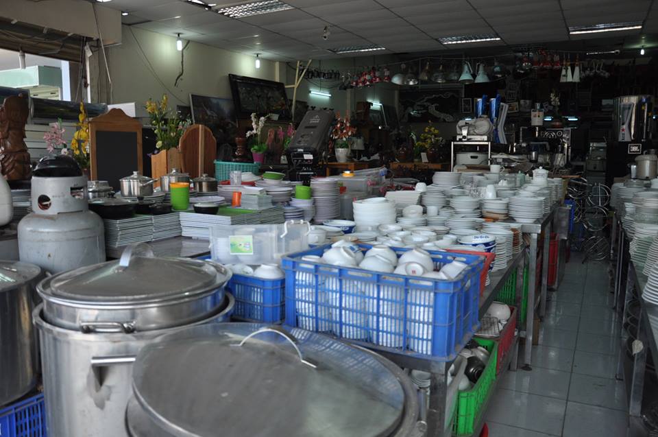 thanh-ly-nha-hang-quan-an